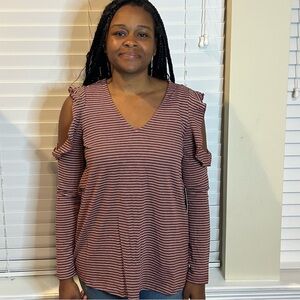 189.  Doe & Rae NWT Women's Long Sleeve Top Striped Burdandy & white